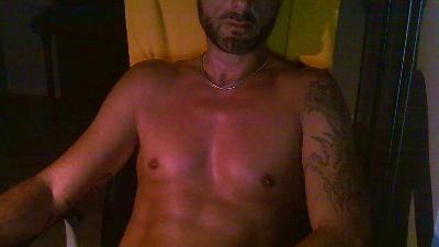 Andreas_rm live cam on Cam4