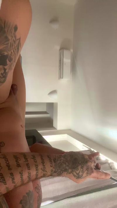 Andreazorra live cam on Cam4