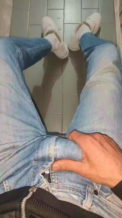 Andresmistress live cam on Cam4
