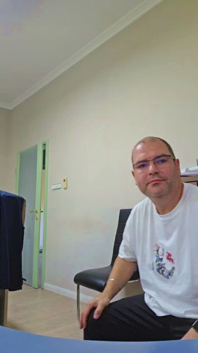 Andrew1900529 live cam on Cam4