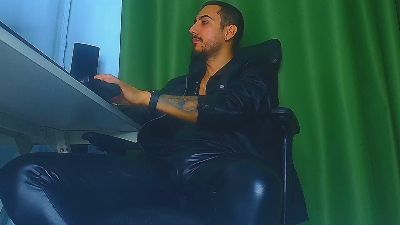 AndrewBanner live cam on Cam4