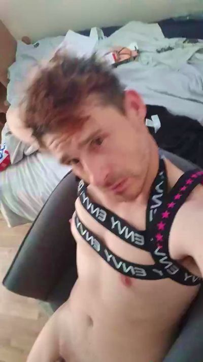 AndrewFerrer live cam on Cam4