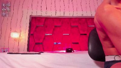 AndrewReed live cam on Cam4