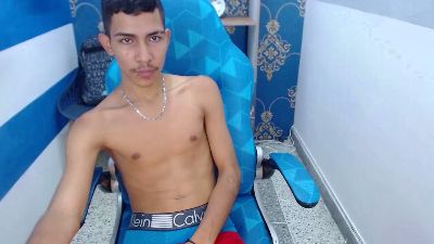 AndrewRock_ webcam