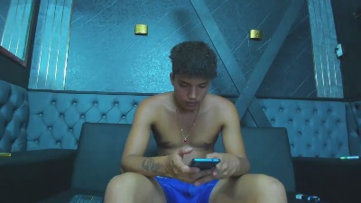 Andrew_stv live cam on Cam4