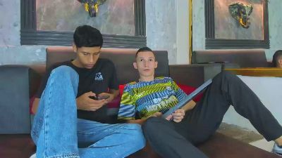 Andrew_stv live cam on Cam4