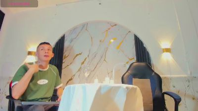 Andrew_stv live cam on Cam4