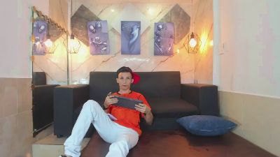 Andrew_stv live cam on Cam4