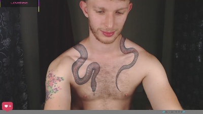 Andrewxbi live cam on Cam4