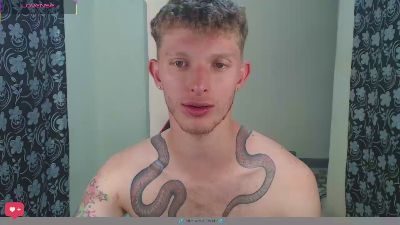 Andrewxbi live cam on Cam4