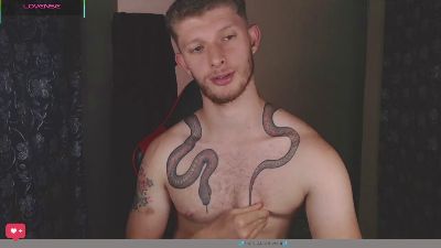 Andrewxbi live cam on Cam4