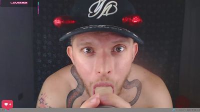 Andrewxbi live cam on Cam4