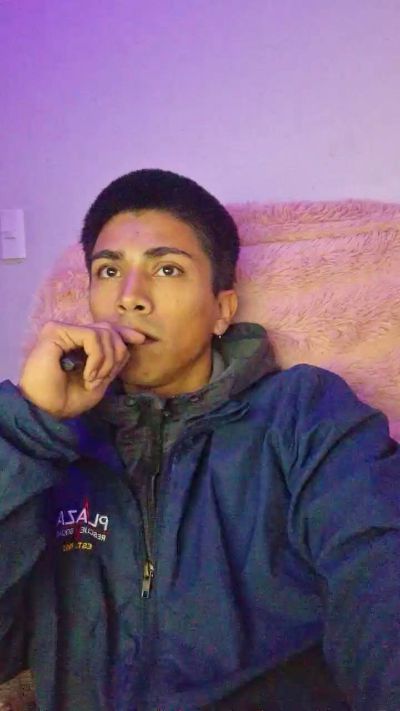 AndryMooree live cam on Cam4