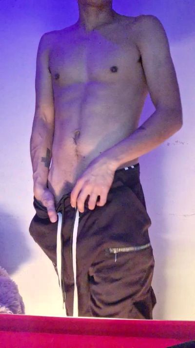 AndryMooree live cam on Cam4