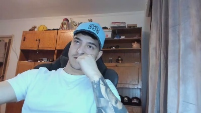 AndyAnsell live cam on Cam4