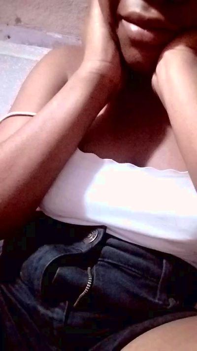 Anesca2 live cam on Cam4