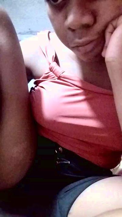 Anesca2 live cam on Cam4
