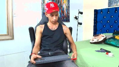 Angeel_hot24_ live cam on Cam4