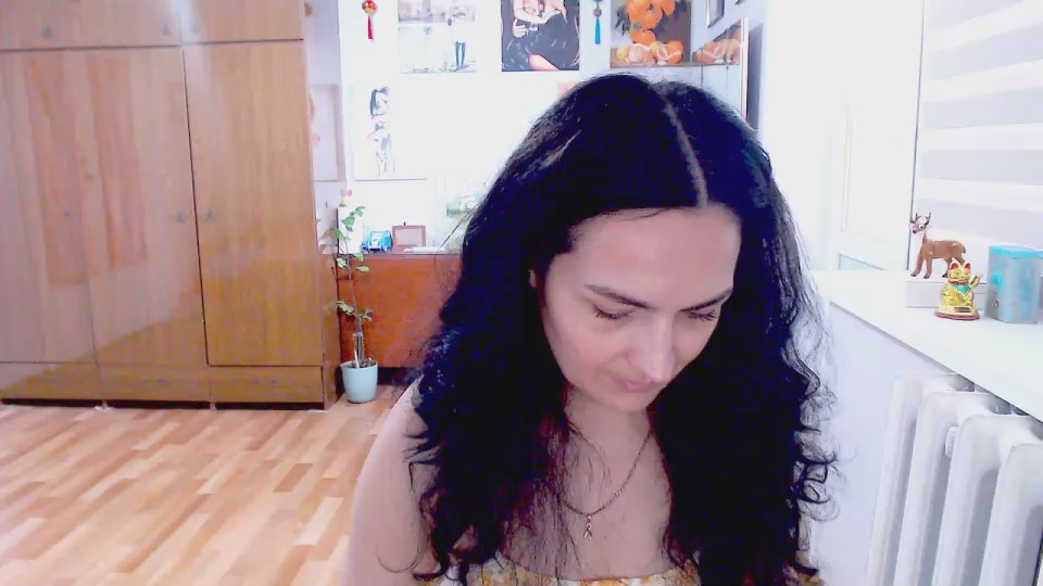 AngelOMoon live cam on Cam4