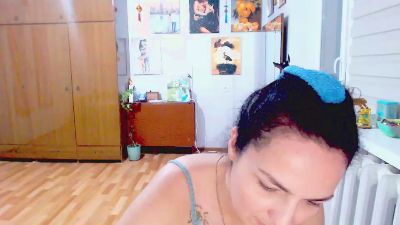 AngelOMoon live cam on Cam4