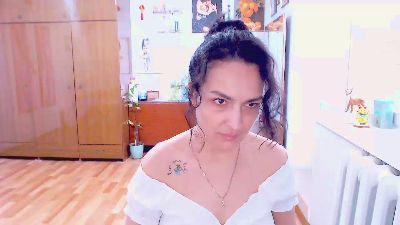 AngelOMoon live cam on Cam4
