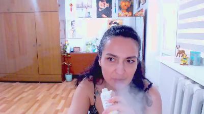 AngelOMoon live cam on Cam4