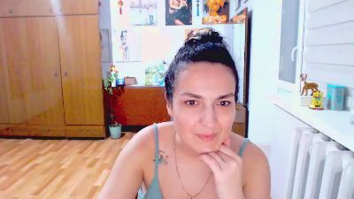 AngelOMoon live cam on Cam4