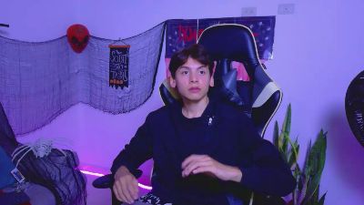 Angel_Dustt1 live cam on Cam4