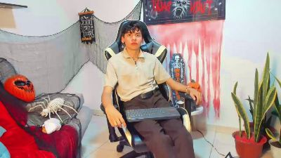 Angel_Dustt1 live cam on Cam4