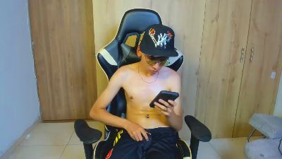 Angel_Dustt1 live cam on Cam4