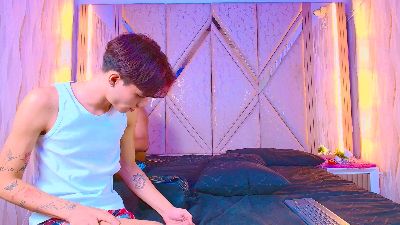 Angel_boyy2 live cam on Cam4