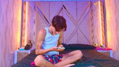 Angel_boyy2 live cam on Cam4