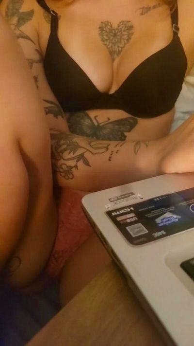 Angel_hot35 live cam on Cam4
