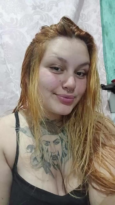 Angel_ruiva live cam on Cam4