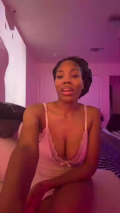 Angelbby57 live cam on Cam4