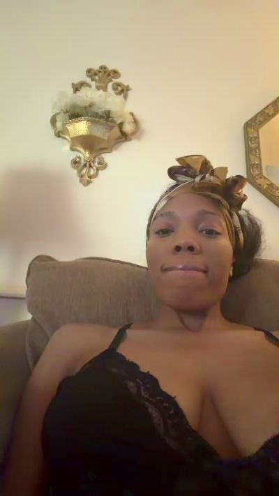 Angelbby57 live cam on Cam4