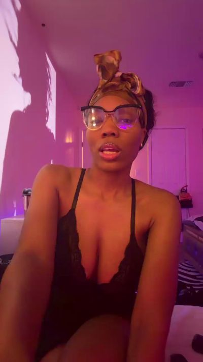 Angelbby57 live cam on Cam4
