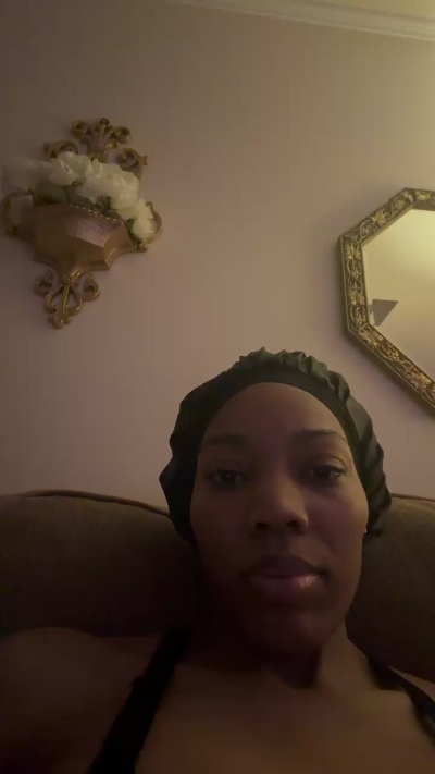 Angelbby57 live cam on Cam4