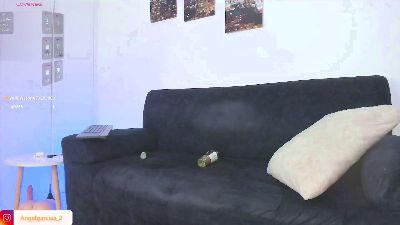 Angelgarcia_2 live cam on Cam4