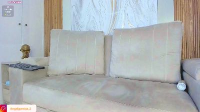 Angelgarcia_2 live cam on Cam4