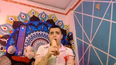 Angelic_oscar live cam on Cam4