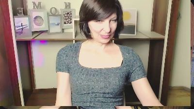AngelinaLess_ live cam on Cam4