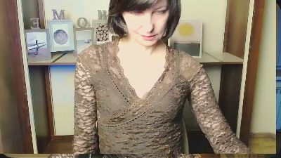 AngelinaLess_ live cam on Cam4