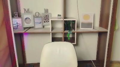 AngelinaLess_ live cam on Cam4