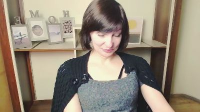 AngelinaLess_ live cam on Cam4