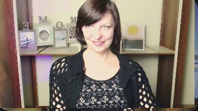 AngelinaLess_ live cam on Cam4