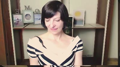 AngelinaLess_ live cam on Cam4
