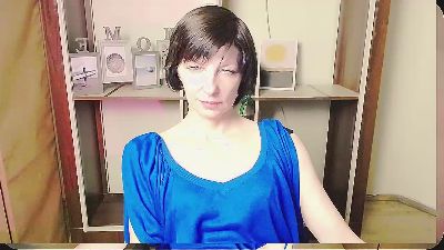AngelinaLess_ live cam on Cam4