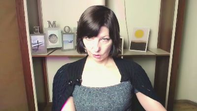 AngelinaLess_ live cam on Cam4