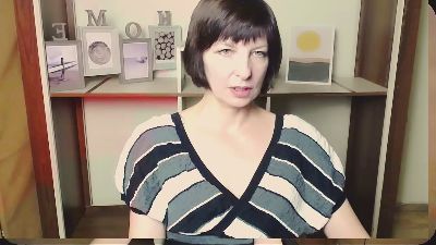 AngelinaLess_ live cam on Cam4